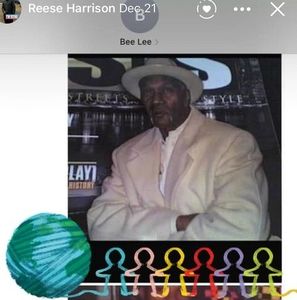 Meet your Posher, Derrick